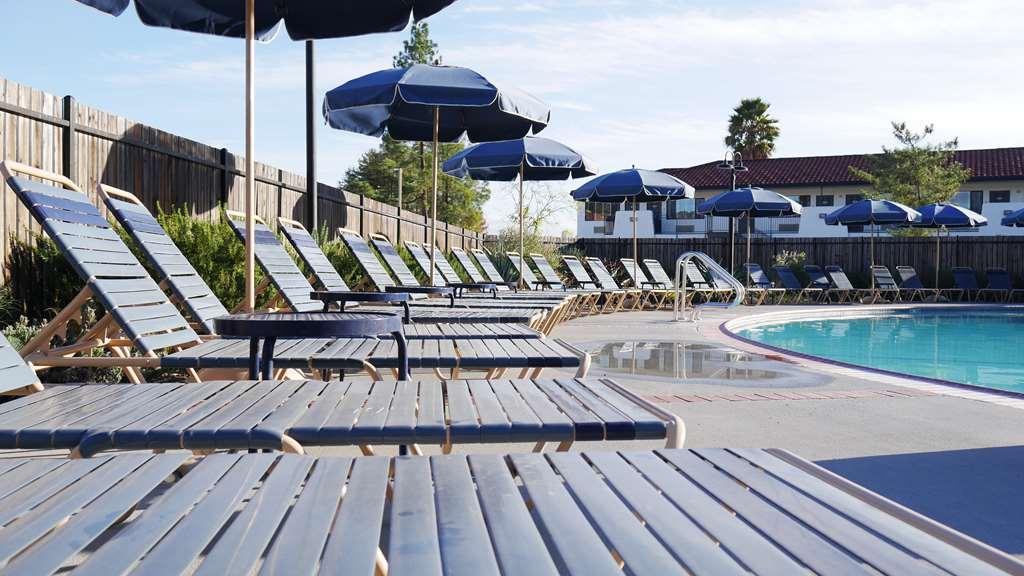 Sandman Hotel Santa Rosa Buitenkant foto