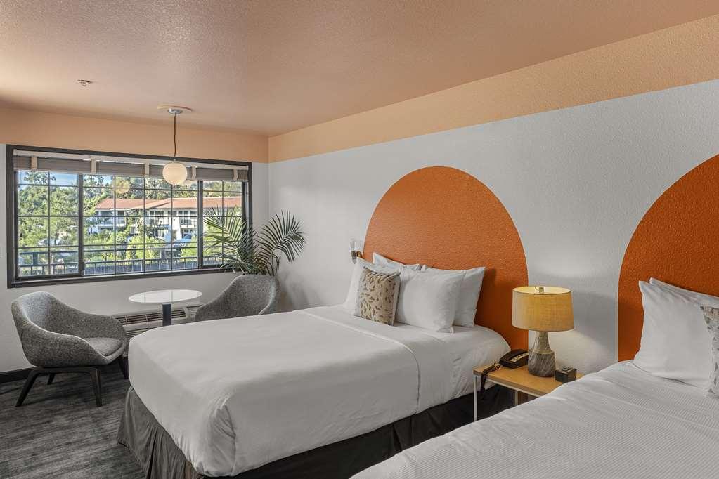 Sandman Hotel Santa Rosa Kamer foto