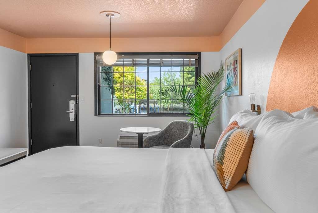 Sandman Hotel Santa Rosa Kamer foto
