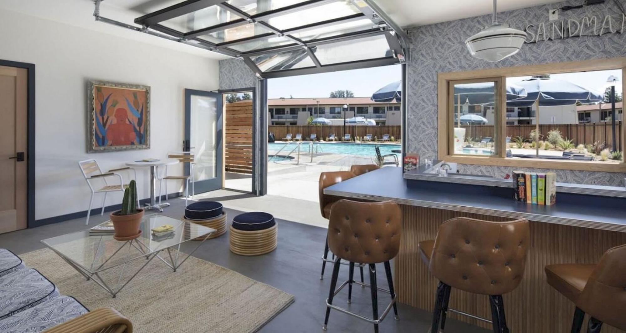 Sandman Hotel Santa Rosa Buitenkant foto