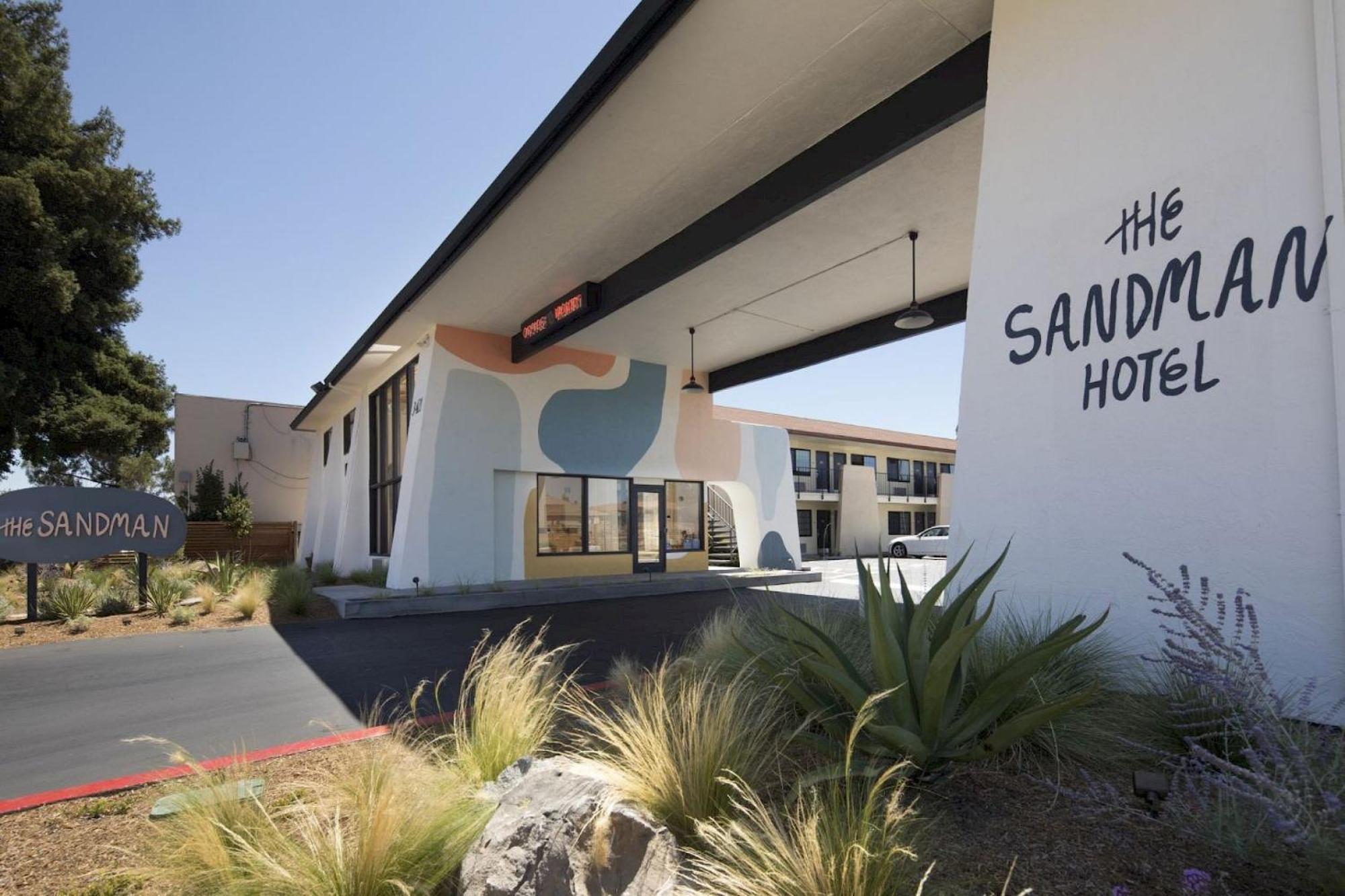Sandman Hotel Santa Rosa Buitenkant foto